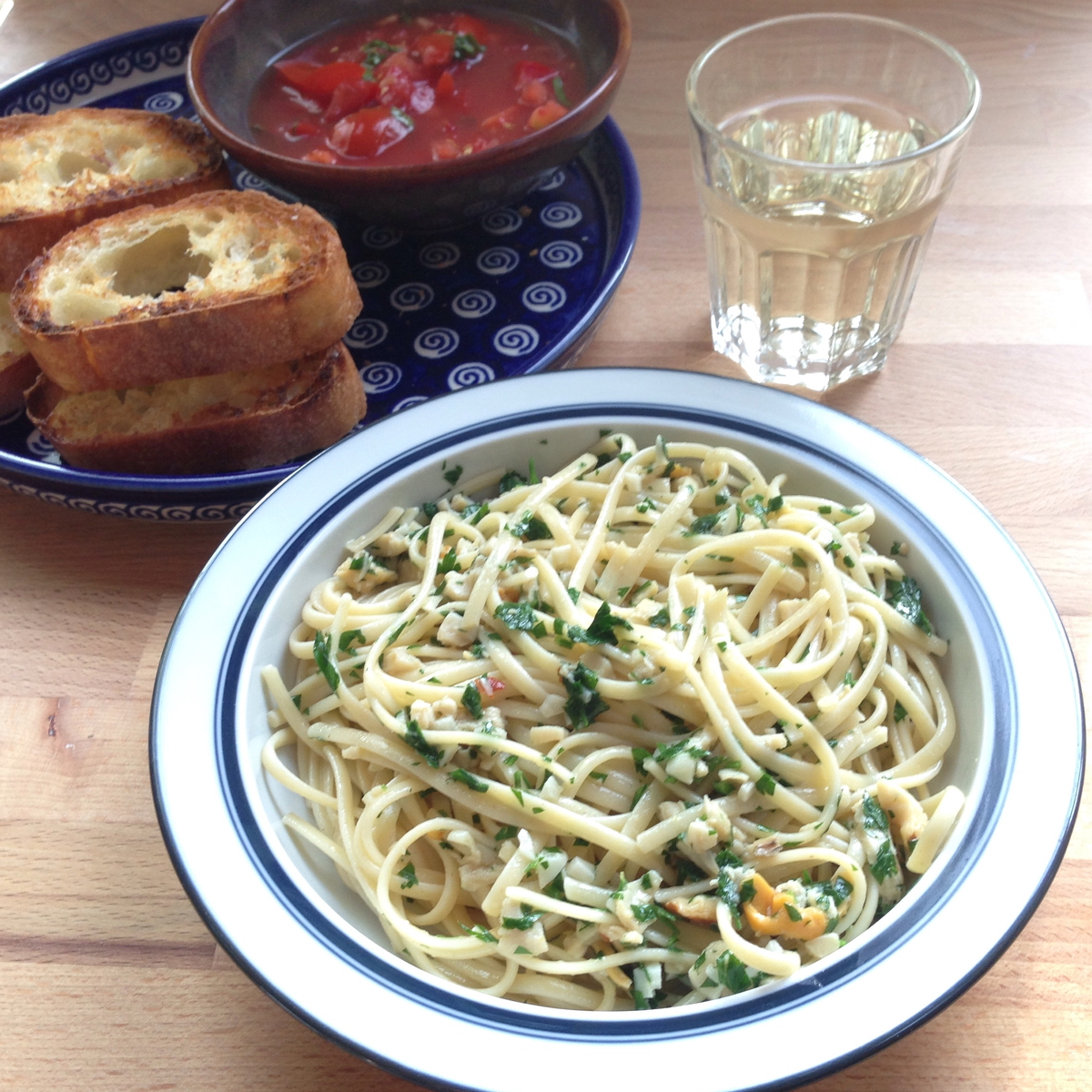Spaghetti with Clam Sauce for 2 Get the Good Stuff