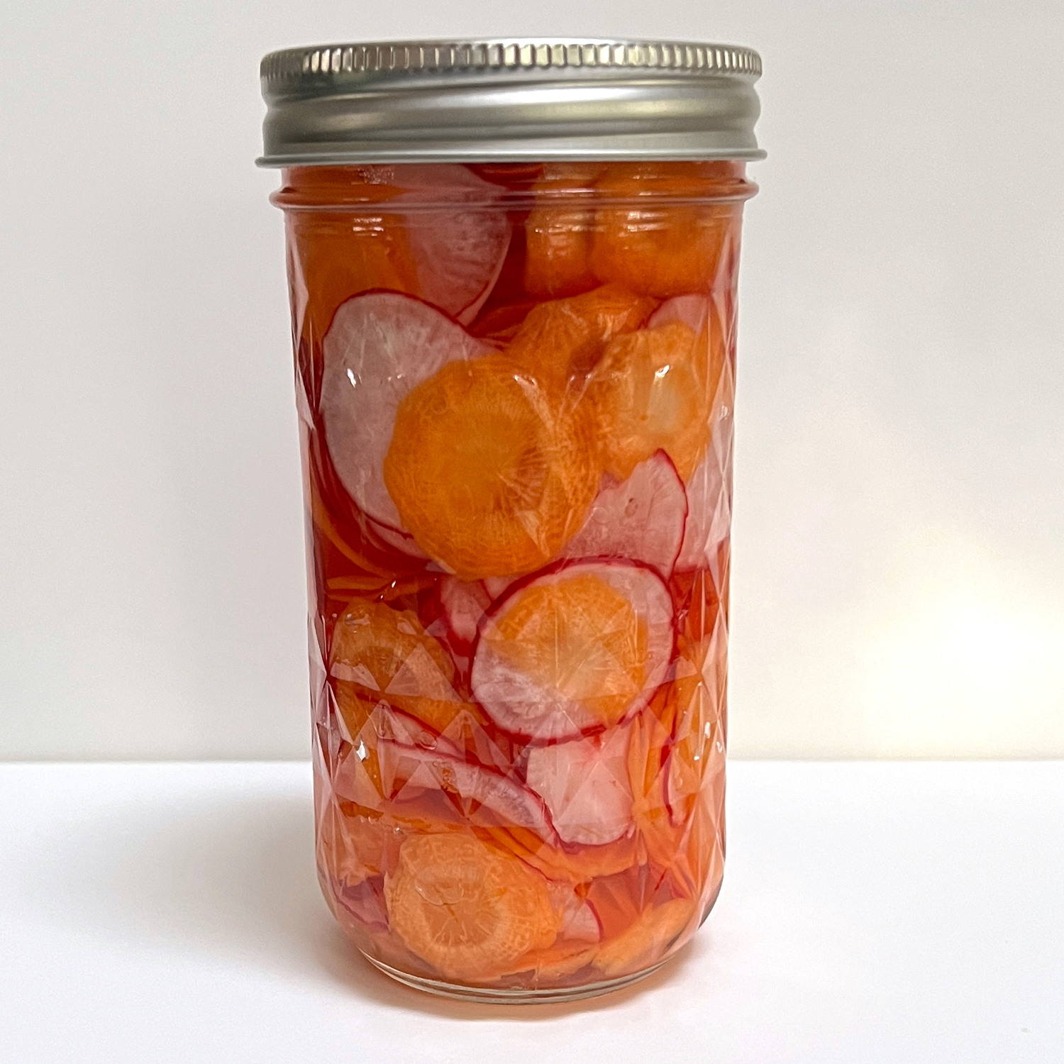 Small-batch Carrot & Radish Pickles